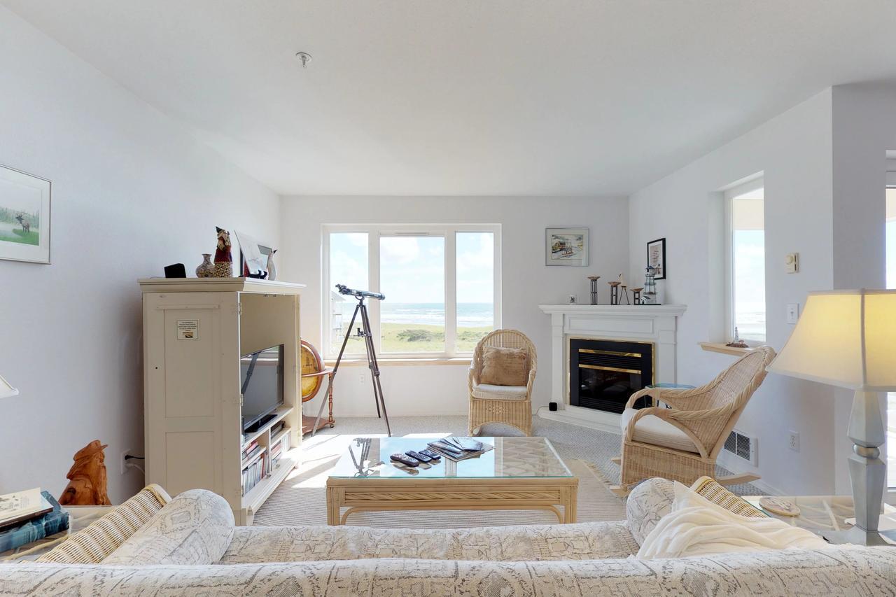 Sunny Delight Apartment Westport Bagian luar foto